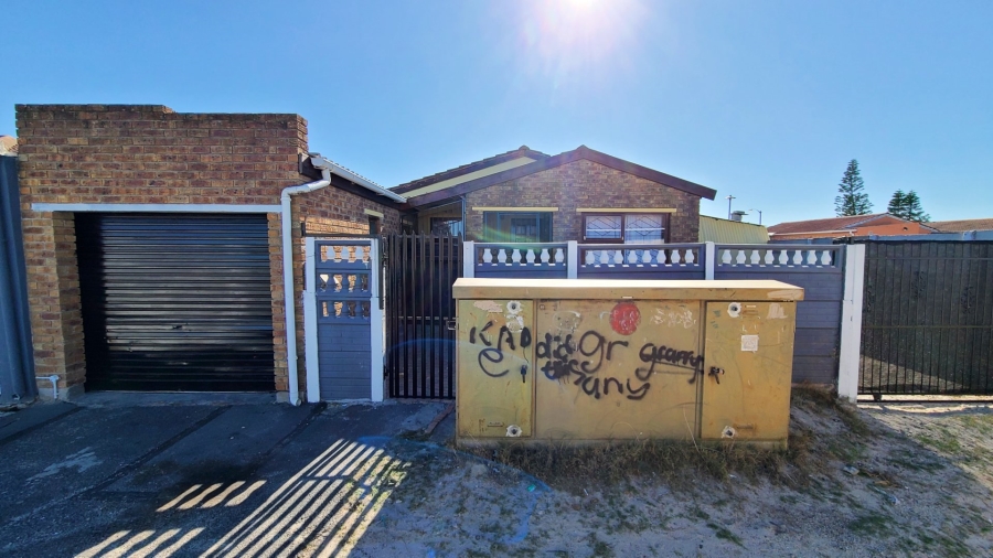 3 Bedroom Property for Sale in Belhar Western Cape